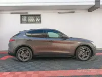 Usata Alfa Romeo Stelvio Sprint 190 CV (139 kW) 2022 Grigio SUV