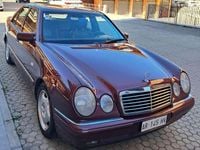 Usata Mercedes 200 Avantgarde 136 CV (100 kW) 1997 Lilla Berlina