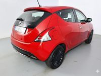 Usata Lancia Ypsilon Silver 69 CV (50 kW) 2021 Rosso(met.) Utilitaria