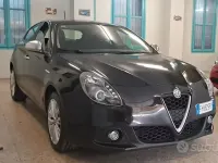 Usata Alfa Romeo Giulietta Super 120 CV (88 kW) 2017 Nero Utilitaria