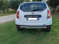 Usata Dacia Duster Lauréate 110 CV (80 kW) 2013 Bianco SUV