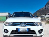 Usado Mitsubishi L200 178 CV (130 kW) 2015 Blanco Pickup/Camioneta