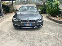 Usata BMW 318 Luxury Line 142 CV (104 kW) 2014 Grigio Station wagon