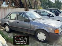 Usata Ford Escort 60 CV (44 kW) 1987 Grigio Berlina