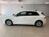 Usata Opel Astra Edition 131 CV (96 kW) 2022 Bianco Utilitaria