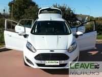 Usata Ford Fiesta 97 CV (71 kW) 2015 Bianco Berlina