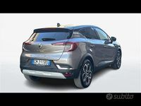 Usata Renault Captur Intens 101 CV (74 kW) 2023 Grigio SUV