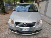 Usata VW Touran Trendline 140 CV (102 kW) 2009 Beige Monovolume