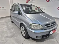 Usata Opel Zafira Elegance 97 CV (71 kW) 2005 Grigio Monovolume