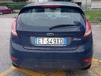 Begagnad Ford Fiesta 92 HK (67 kW) 2015 Blå Halvkombi