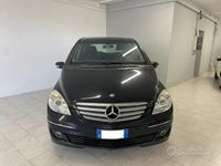 Usata Mercedes B180 Chrome 109 CV (80 kW) 2008 Nero Monovolume