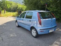 Usata Fiat Punto Active 60 CV (44 kW) 2005 Blu/azzurro Utilitaria