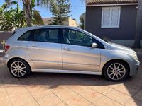 Usata Mercedes B200 140 CV (102 kW) 2007 Argento Monovolume