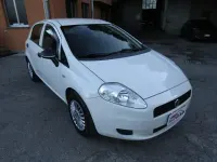 Usata Fiat Grande Punto 78 CV (57 kW) 2012 Bianco Utilitaria