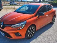 Usata Renault Clio V Evolution 100 CV (73 kW) 2023 Arancione Berlina