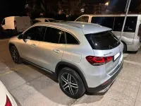 Käytetty Mercedes GLA200 150 HP (110 kW) 2022 Harmaa Katumaasturi