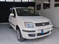 Usata Fiat Panda 69 CV (50 kW) 2011 Bianco Utilitaria