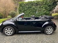 Usata VW New Beetle 102 CV (75 kW) 2005 Nero Utilitaria