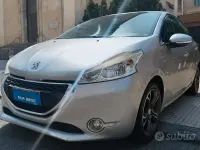Usata Peugeot 208 Access 95 CV (69 kW) 2014 Grigio Utilitaria