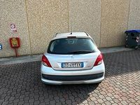 Usata Peugeot 207 88 CV (64 kW) 2008 Grigio Utilitaria
