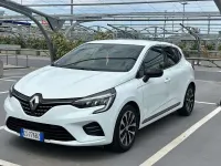 Usata Renault Clio V Techno 101 CV (74 kW) 2023 Bianco Berlina