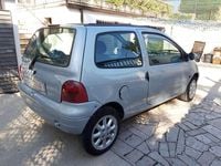Usata Renault Twingo 58 CV (42 kW) 2003 Argento Utilitaria