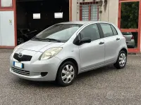 Second-hand Toyota Yaris 69 CP (50 kW) 2008 Gri Hatchback