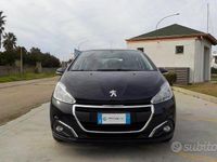 Usata Peugeot 208 Active 75 CV (55 kW) 2018 Nero Utilitaria
