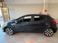 Usata Kia Rio 75 CV (55 kW) 2015 Nero Berlina