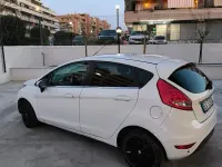 Usata Ford Fiesta 82 CV (60 kW) 2011 Bianco Berlina