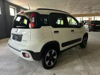 Nuova Fiat Panda Cross Cross 70 CV (51 kW) 2026 Bianco Utilitaria