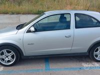 Usata Opel Corsa 75 CV (55 kW) 2002 Grigio Utilitaria