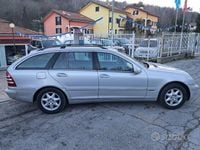 Usata Mercedes C220 143 CV (105 kW) 2002 Grigio Station wagon