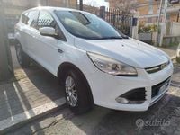 Usata Ford Kuga 140 CV (102 kW) 2013 Bianco SUV