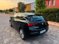 Usata Opel Astra 110 CV (80 kW) 2018 Nero Berlina