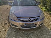 Usata Opel Astra Edition 82 CV (60 kW) 2010