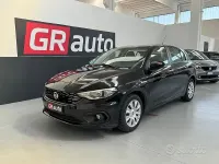 Usata Fiat Tipo Easy 120 CV (88 kW) 2016 Nero Station wagon