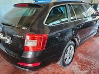 Usata Skoda Octavia Executive 110 CV (80 kW) 2016 Nero Utilitaria