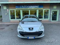 Usata Peugeot 206 60 CV (44 kW) 2011 Utilitaria