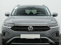 Usata VW T-Roc Life 116 CV (85 kW) 2024 Grigio scuro SUV
