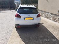 Usata Peugeot 2008 Active 75 CV (55 kW) 2017 Bianco SUV