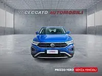 Usata VW T-Roc Life 110 CV (80 kW) 2024 Blu SUV