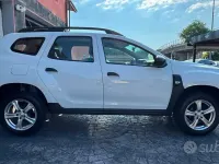 Usata Dacia Duster Essentiel 114 CV (83 kW) 2019 Bianco SUV