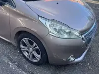 Usata Peugeot 208 68 CV (50 kW) 2012 Grigio Utilitaria