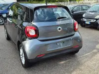 Usata Smart ForFour 71 CV (52 kW) 2017 Grigio Utilitaria