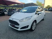 Usata Ford Fiesta Titanium 80 CV (58 kW) 2016 Bianco Utilitaria