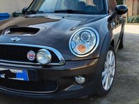 Usata Mini Cooper S 174 CV (127 kW) 2010 Marrone Utilitaria