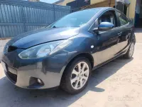 Usata Mazda 2 75 CV (55 kW) 2009 Grigio Utilitaria