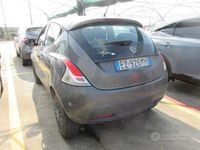 Usata Lancia Ypsilon Gold 85 CV (62 kW) 2015 Grigio Utilitaria