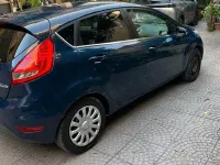 Usata Ford Fiesta 97 CV (71 kW) 2012 Bluazzurro Berlina